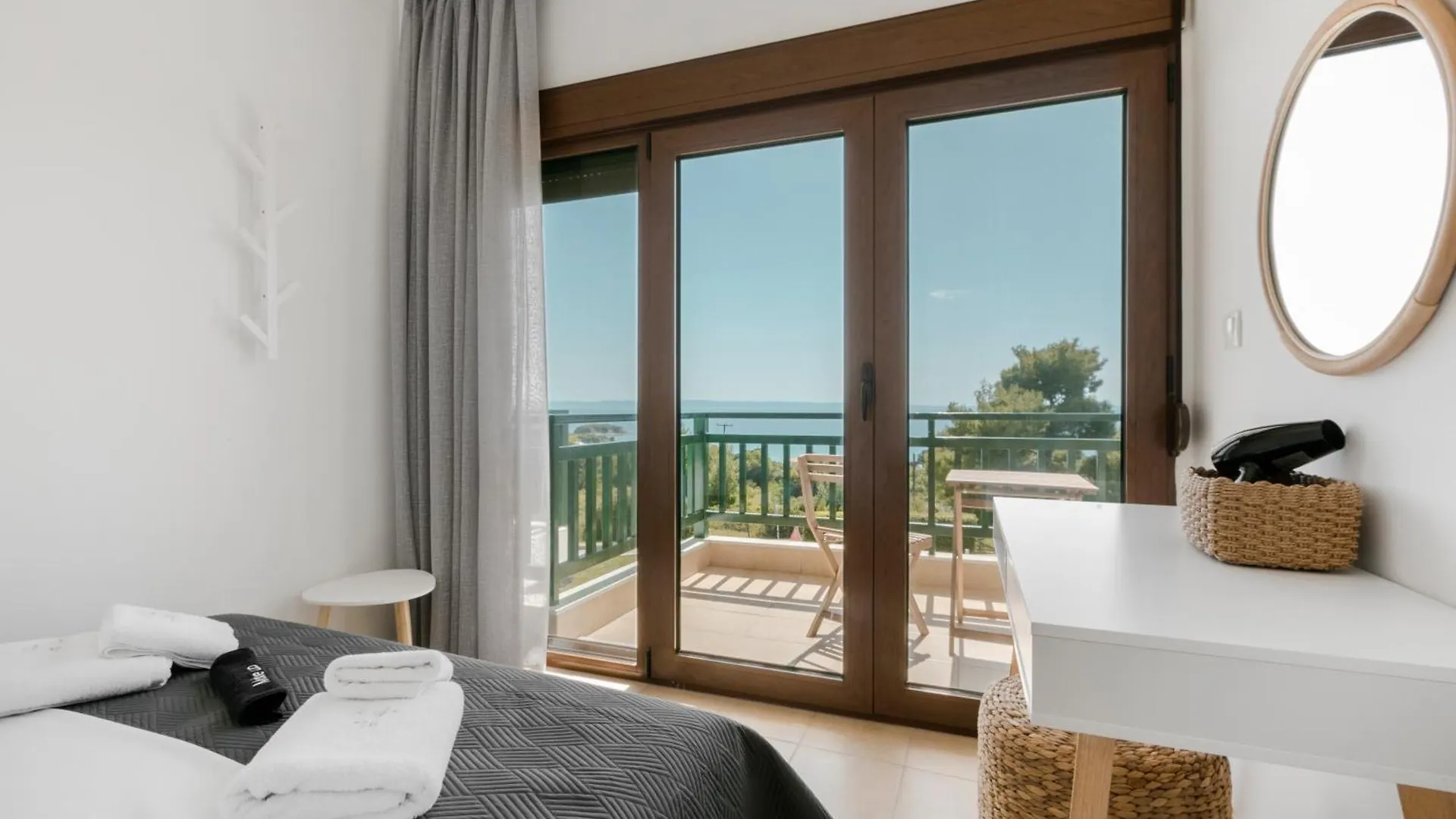 Pine In The Sea Nikiti-Sithonia Apartment