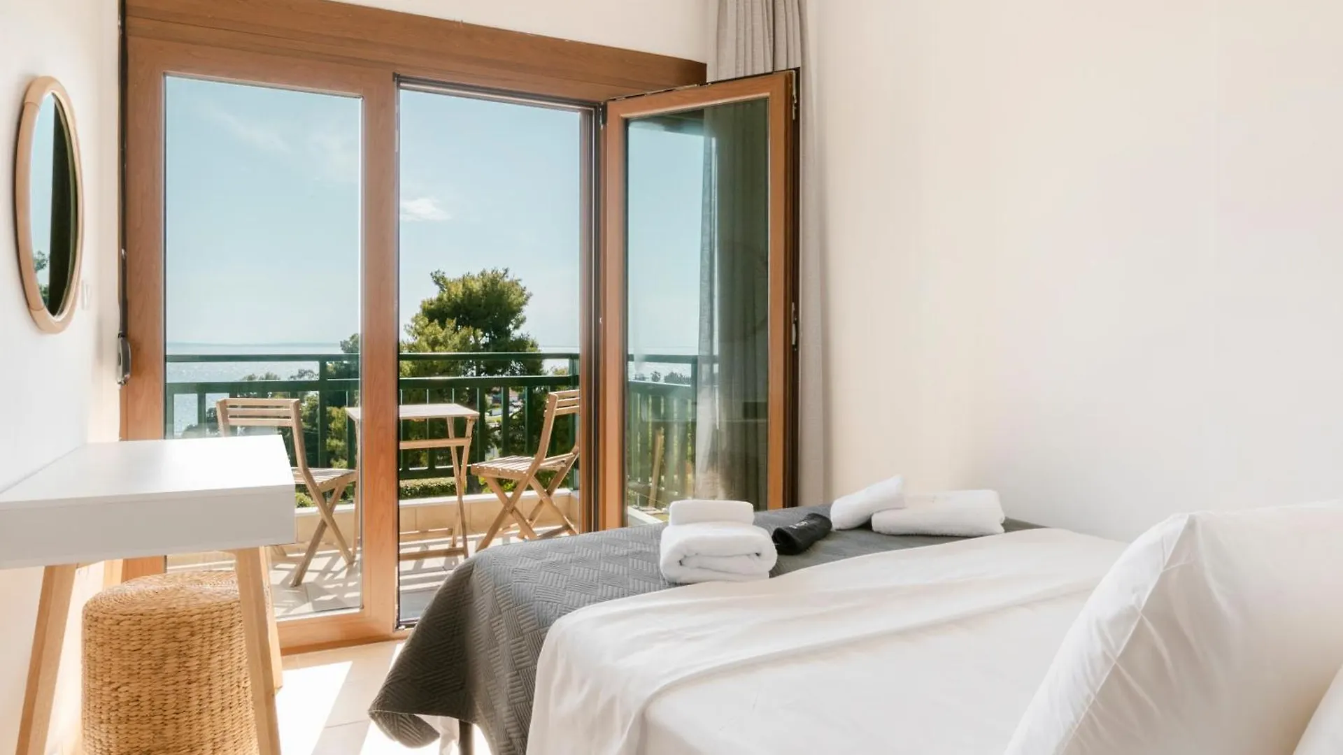 Pine In The Sea Nikiti-Sithonia Apartment